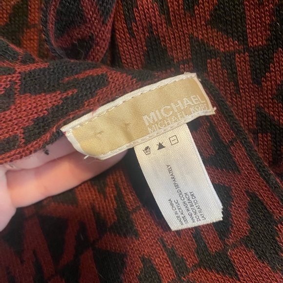 Michael Kors Scarf - Picture 3 of 3